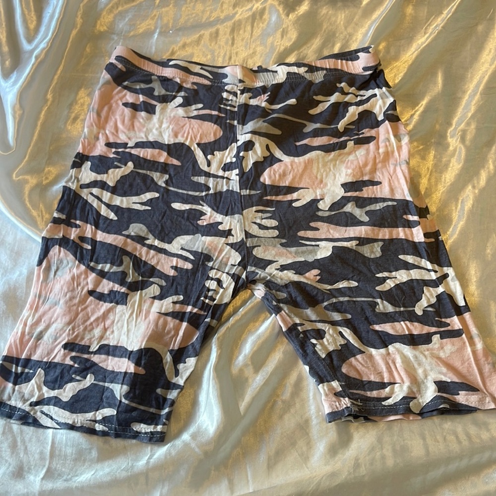 Pink Army fatigue biker shorts